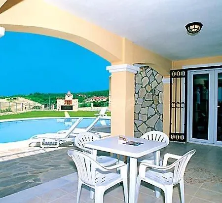 Adavilla